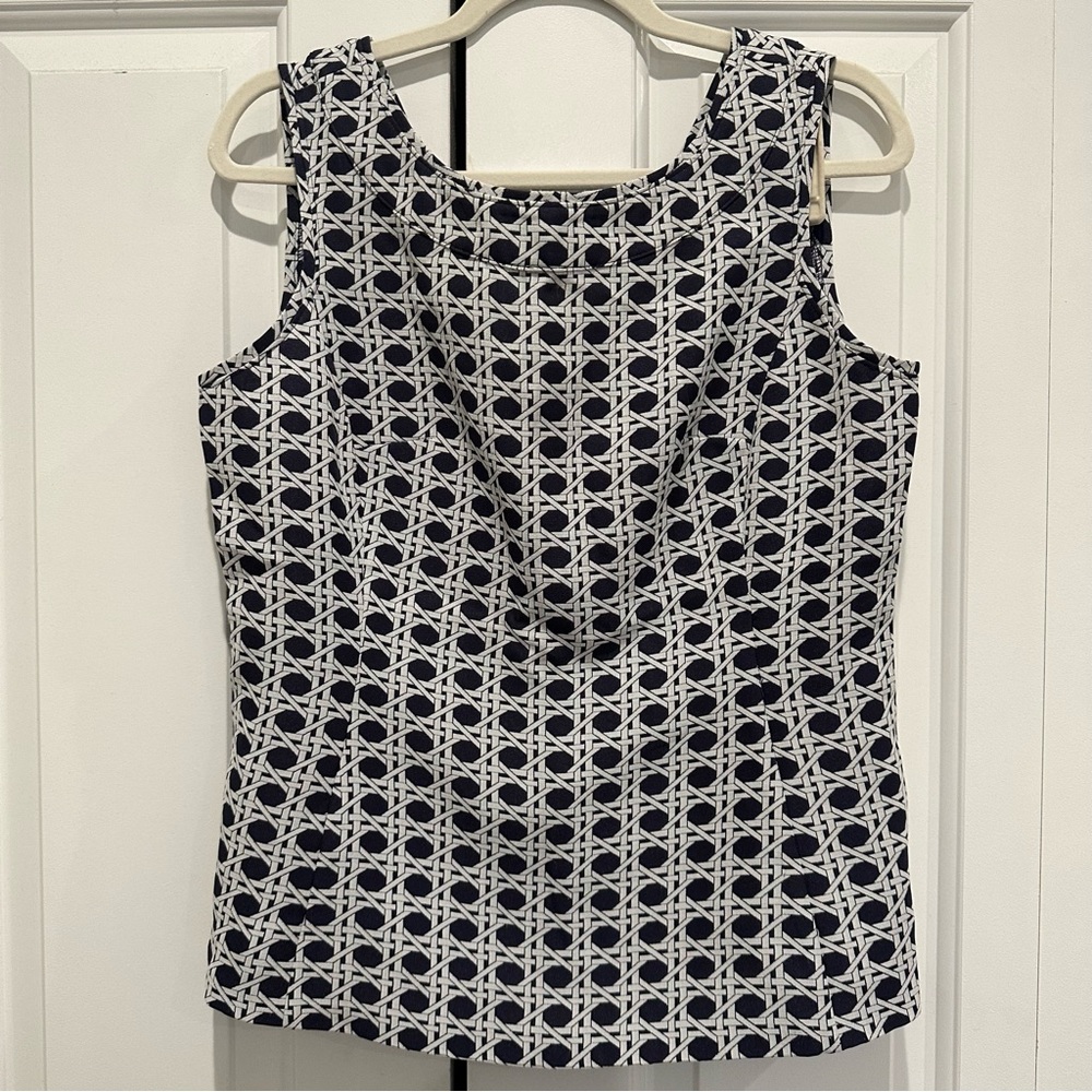 Banana Republic navy white structured sleeveless blouse